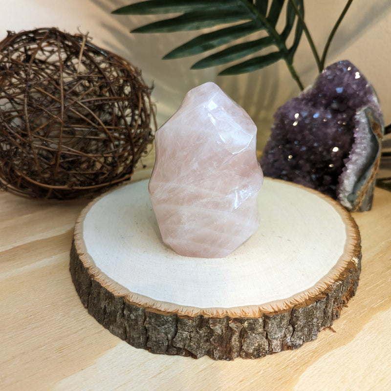 Rose Quartz Crystal Flame for Love and Healing - Ignite your passion and emotional healing with our high-vibrational Rose Quartz Flame sourced from Madagascar. Ideal for attracting love, deepening relationships, and healing emotional wounds. Perfect for Taurus and Libra zodiac signs and beginners of crystal healing.